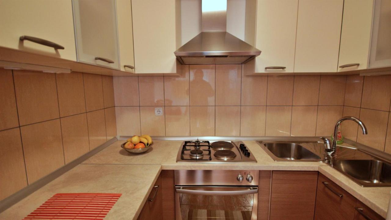 Apartment Jen Omiš Buitenkant foto