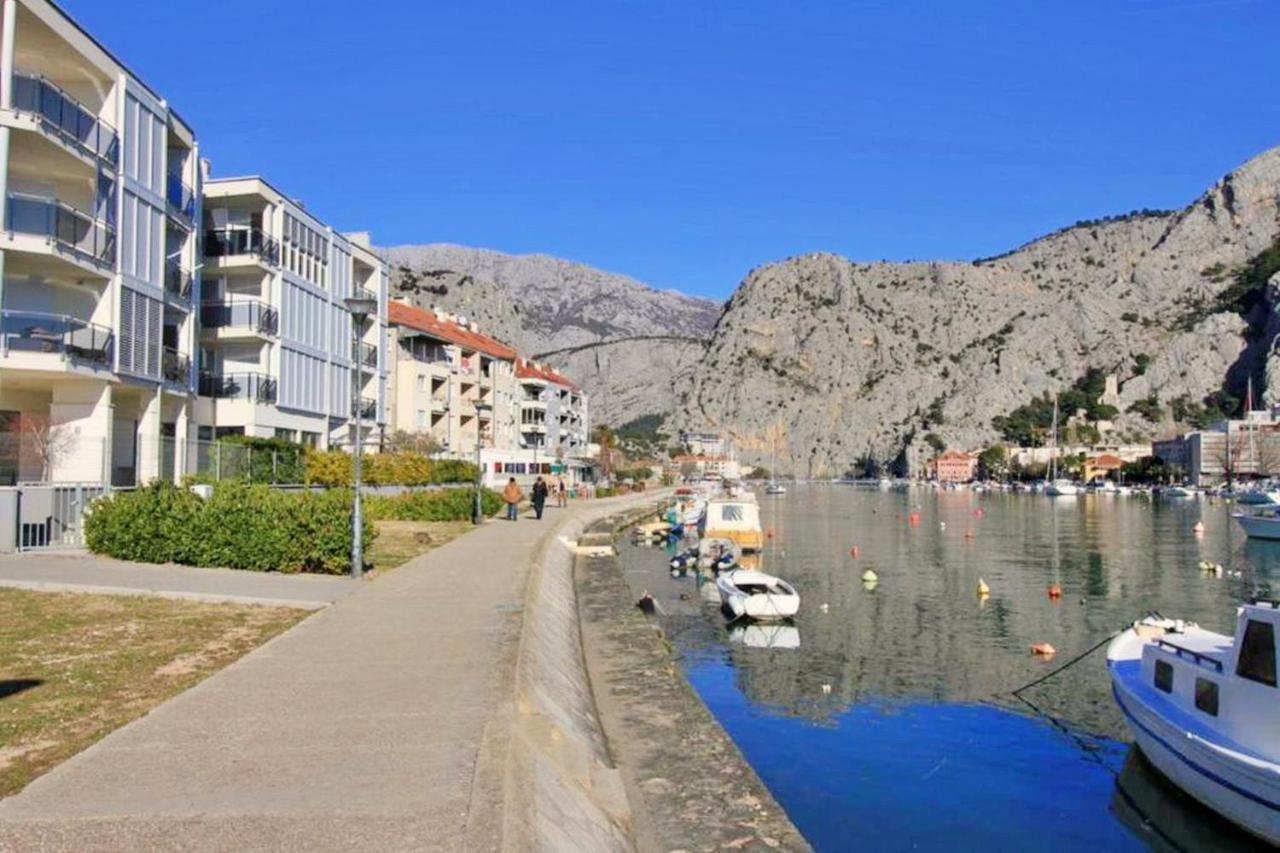 Apartment Jen Omiš Buitenkant foto